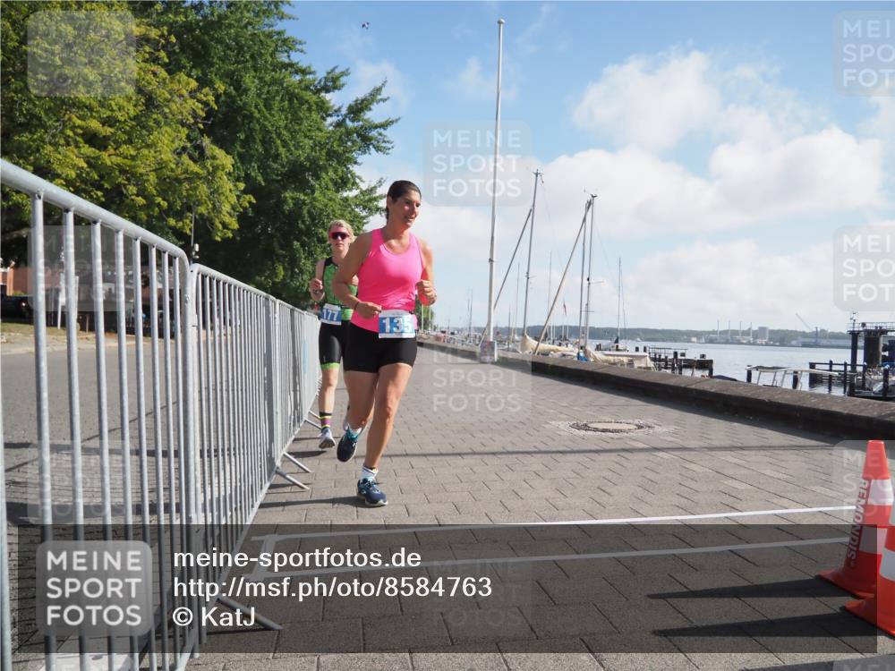 17.08.2025 - KN Förde Triathlon 2025 KatJ http://msf.ph/oto/8584763 17.08.2025 10:09:54 Laufen 135, 177, 204 meine-sportfotos.de