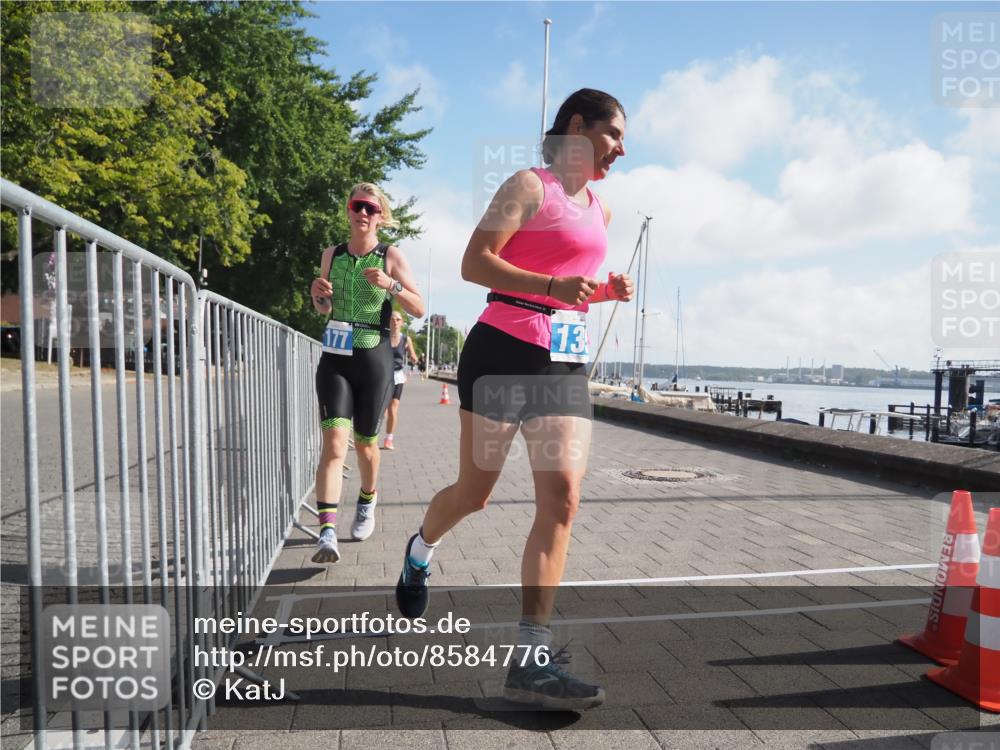 17.08.2025 - KN Förde Triathlon 2025 KatJ http://msf.ph/oto/8584776 17.08.2025 10:09:55 Laufen 135, 177, 204 meine-sportfotos.de