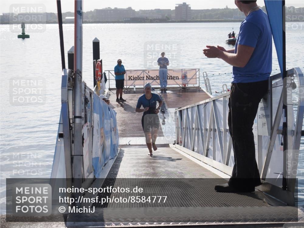 17.08.2025 - KN Förde Triathlon 2025 MichiJ http://msf.ph/oto/8584777 17.08.2025 09:23:02 Schwimmen 234, 249, 234, 237 meine-sportfotos.de