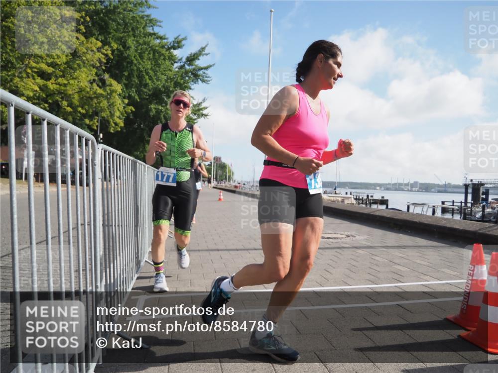 17.08.2025 - KN Förde Triathlon 2025 KatJ http://msf.ph/oto/8584780 17.08.2025 10:09:55 Laufen 135, 177, 204 meine-sportfotos.de