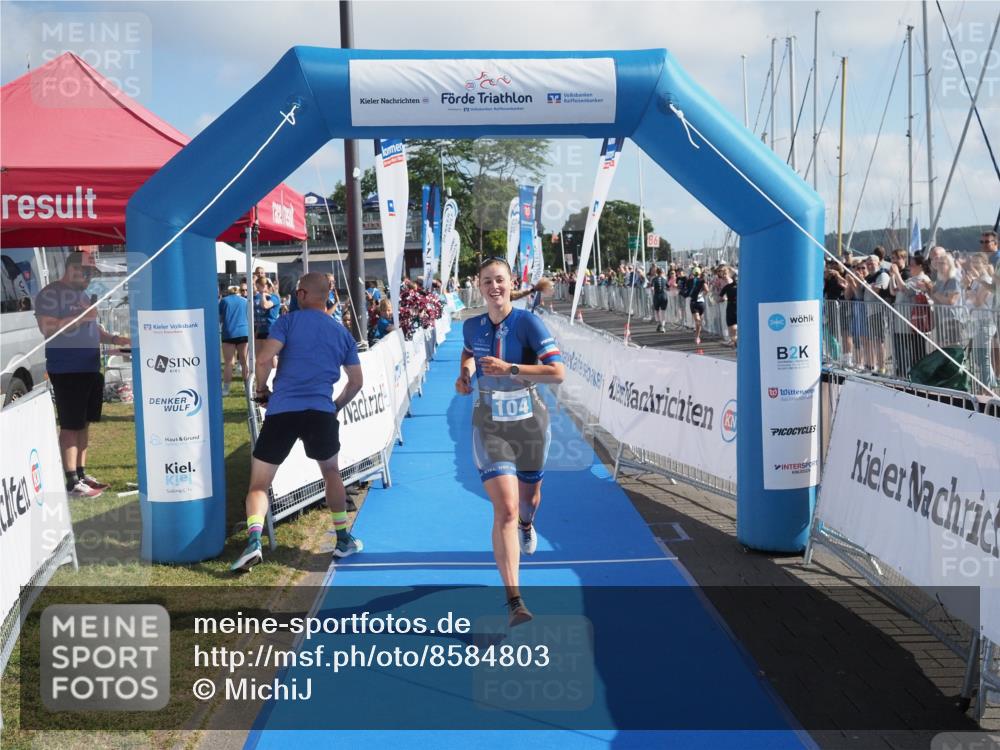 17.08.2025 - KN Förde Triathlon 2025 MichiJ http://msf.ph/oto/8584803 17.08.2025 10:10:33 Laufen 104 meine-sportfotos.de