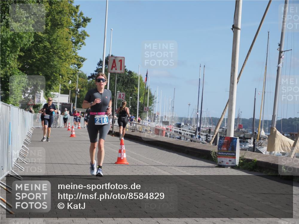 17.08.2025 - KN Förde Triathlon 2025 KatJ http://msf.ph/oto/8584829 17.08.2025 10:33:46 Laufen 197, 210 meine-sportfotos.de