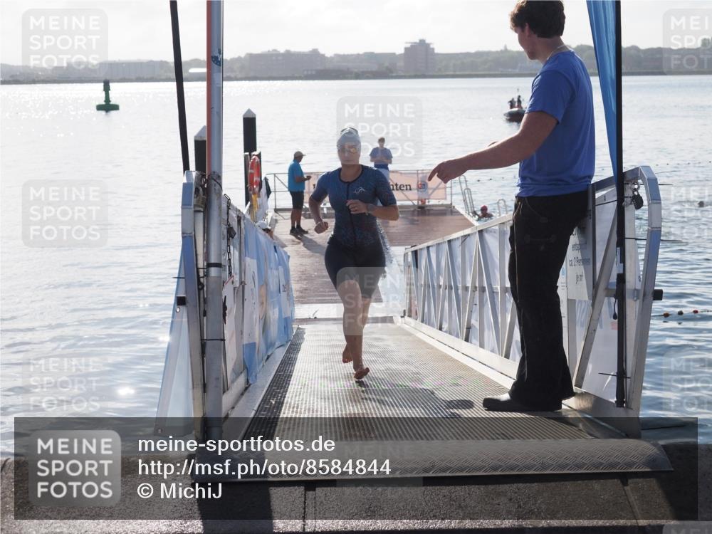 17.08.2025 - KN Förde Triathlon 2025 MichiJ http://msf.ph/oto/8584844 17.08.2025 09:23:03 Schwimmen 234, 249, 225, 234, 237 meine-sportfotos.de