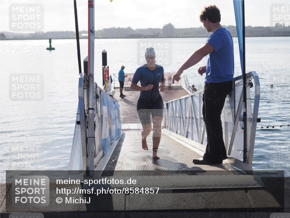 17.08.2025 - KN Förde Triathlon 2025 MichiJ http://msf.ph/oto/8584857 17.08.2025 09:23:04 Schwimmen 234, 249, 225, 234, 237 meine-sportfotos.de