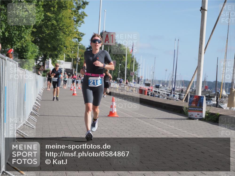 17.08.2025 - KN Förde Triathlon 2025 KatJ http://msf.ph/oto/8584867 17.08.2025 10:33:48 Laufen 190, 210 meine-sportfotos.de