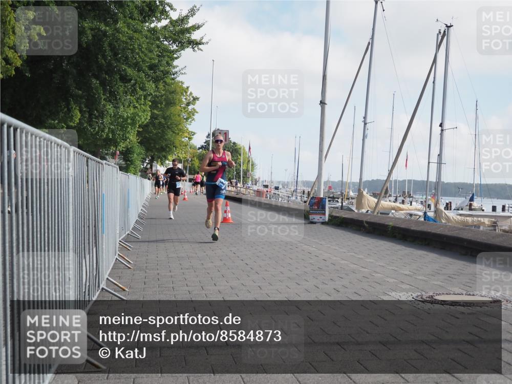 17.08.2025 - KN Förde Triathlon 2025 KatJ http://msf.ph/oto/8584873 17.08.2025 10:10:20 Laufen 121, 228 meine-sportfotos.de