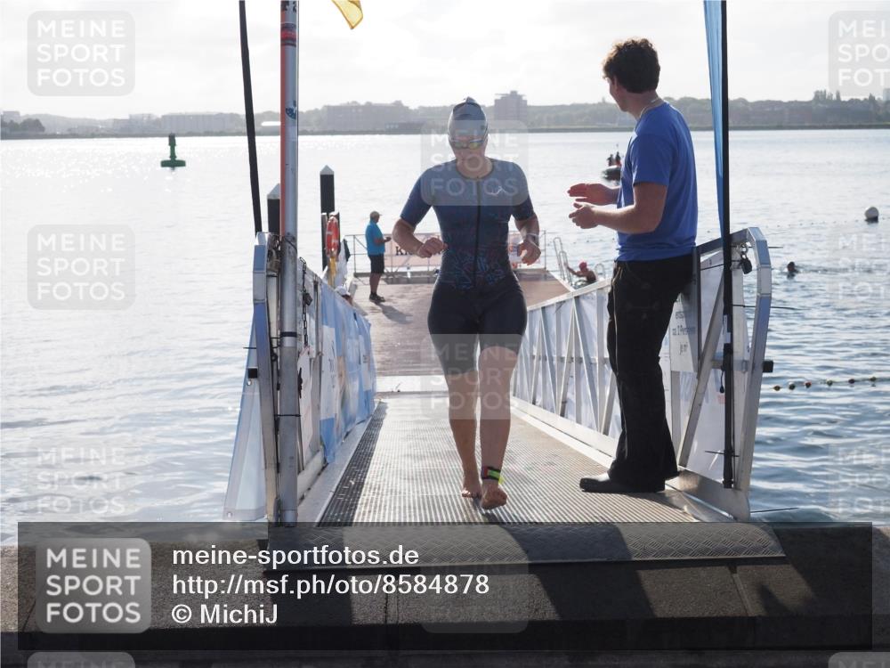 17.08.2025 - KN Förde Triathlon 2025 MichiJ http://msf.ph/oto/8584878 17.08.2025 09:23:04 Schwimmen 234, 249, 225, 234, 237 meine-sportfotos.de