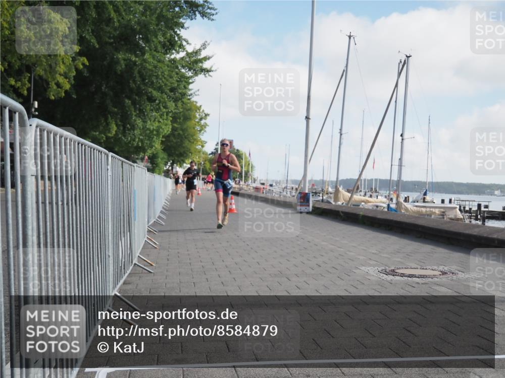 17.08.2025 - KN Förde Triathlon 2025 KatJ http://msf.ph/oto/8584879 17.08.2025 10:10:21 Laufen 121, 228 meine-sportfotos.de