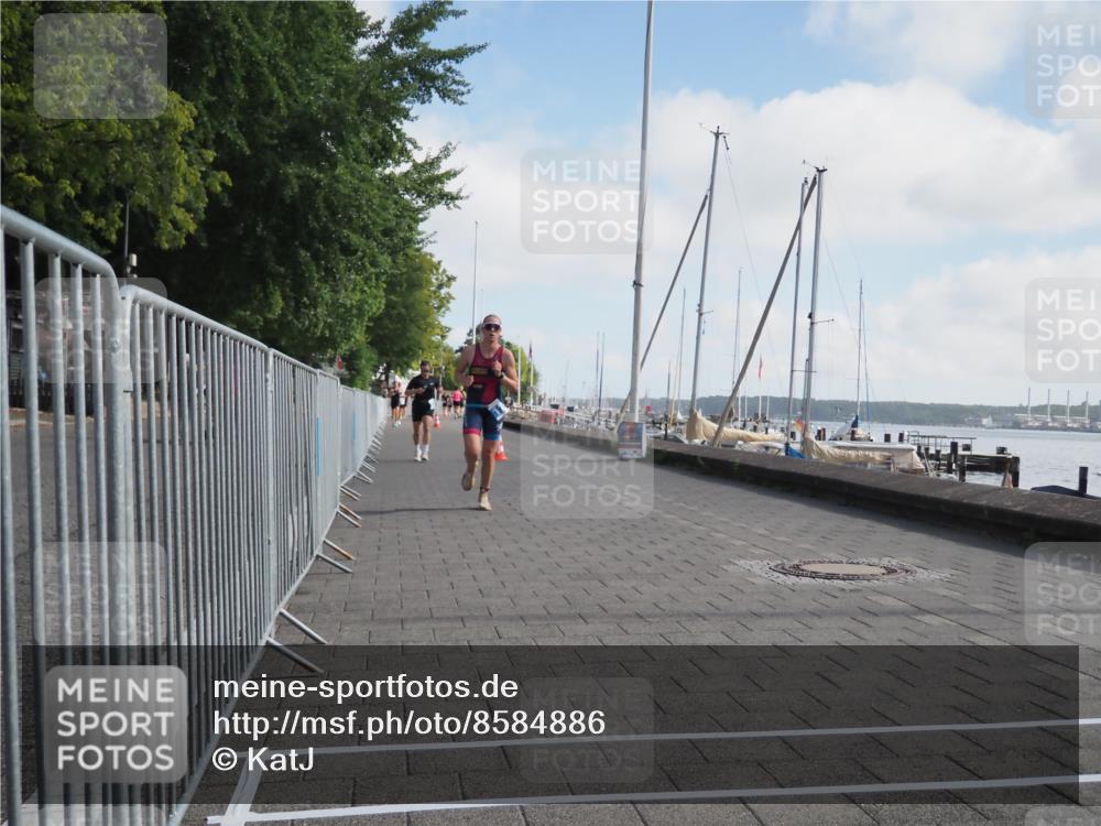 17.08.2025 - KN Förde Triathlon 2025 KatJ http://msf.ph/oto/8584886 17.08.2025 10:10:21 Laufen 121, 228 meine-sportfotos.de