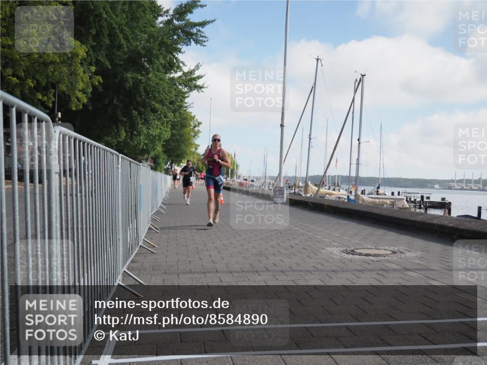 17.08.2025 - KN Förde Triathlon 2025 KatJ http://msf.ph/oto/8584890 17.08.2025 10:10:21 Laufen 121, 228 meine-sportfotos.de