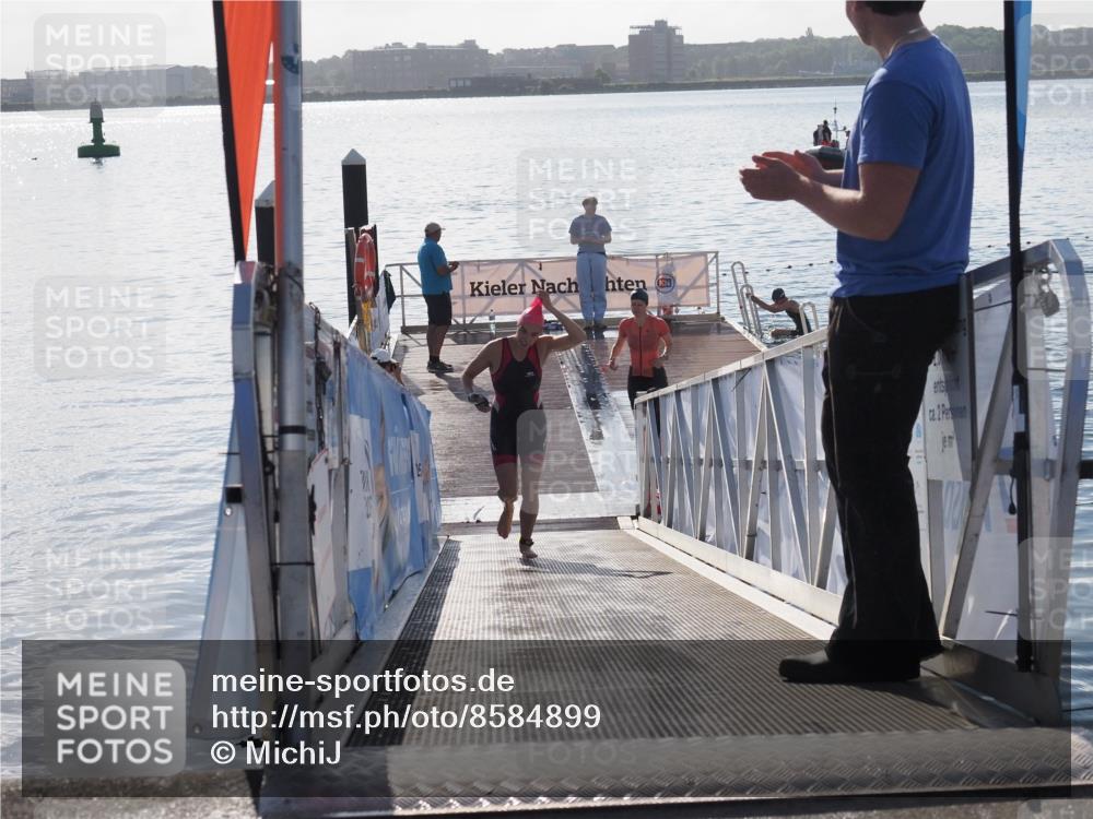 17.08.2025 - KN Förde Triathlon 2025 MichiJ http://msf.ph/oto/8584899 17.08.2025 09:23:15 Schwimmen 234, 237, 218, 225, 237 meine-sportfotos.de