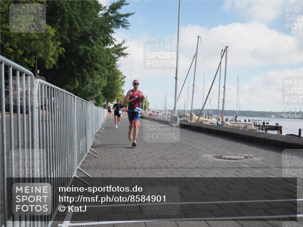 17.08.2025 - KN Förde Triathlon 2025 KatJ http://msf.ph/oto/8584901 17.08.2025 10:10:22 Laufen 121, 228 meine-sportfotos.de