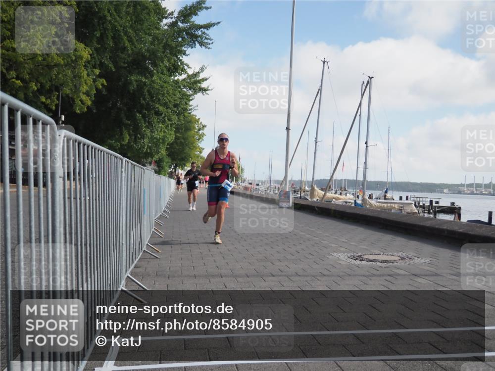 17.08.2025 - KN Förde Triathlon 2025 KatJ http://msf.ph/oto/8584905 17.08.2025 10:10:22 Laufen 121, 228 meine-sportfotos.de