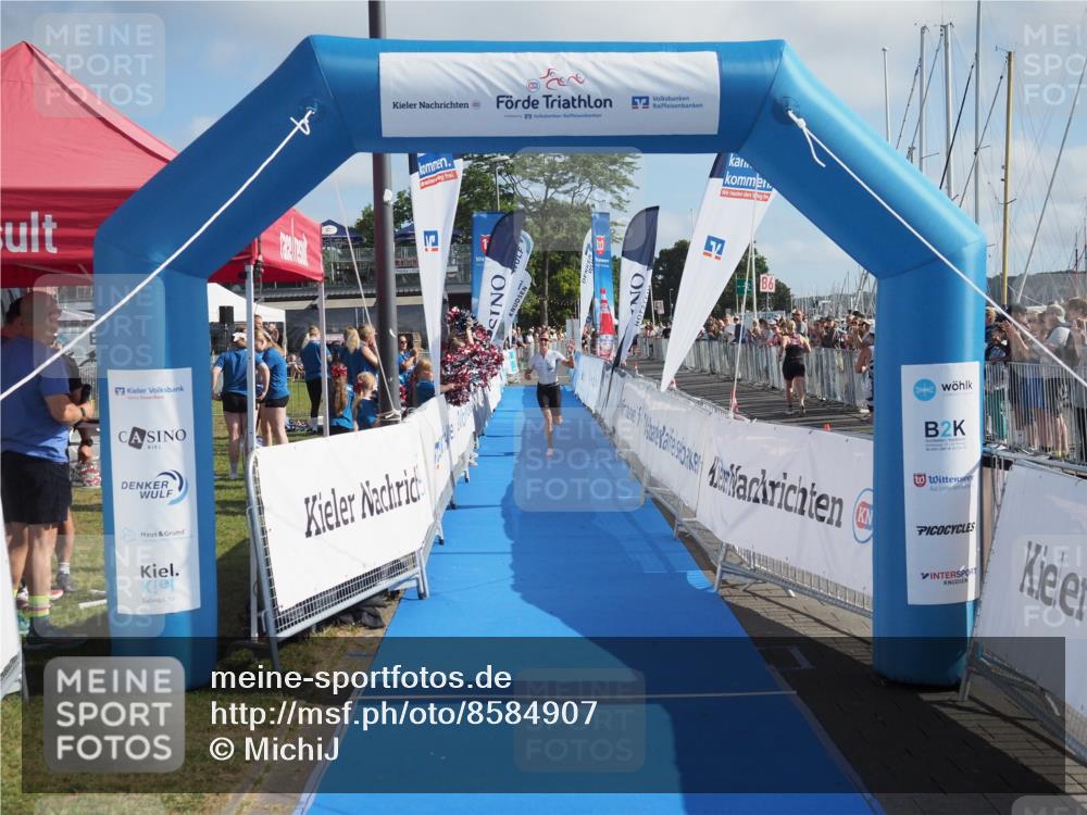 17.08.2025 - KN Förde Triathlon 2025 MichiJ http://msf.ph/oto/8584907 17.08.2025 10:11:02 Laufen 105 meine-sportfotos.de