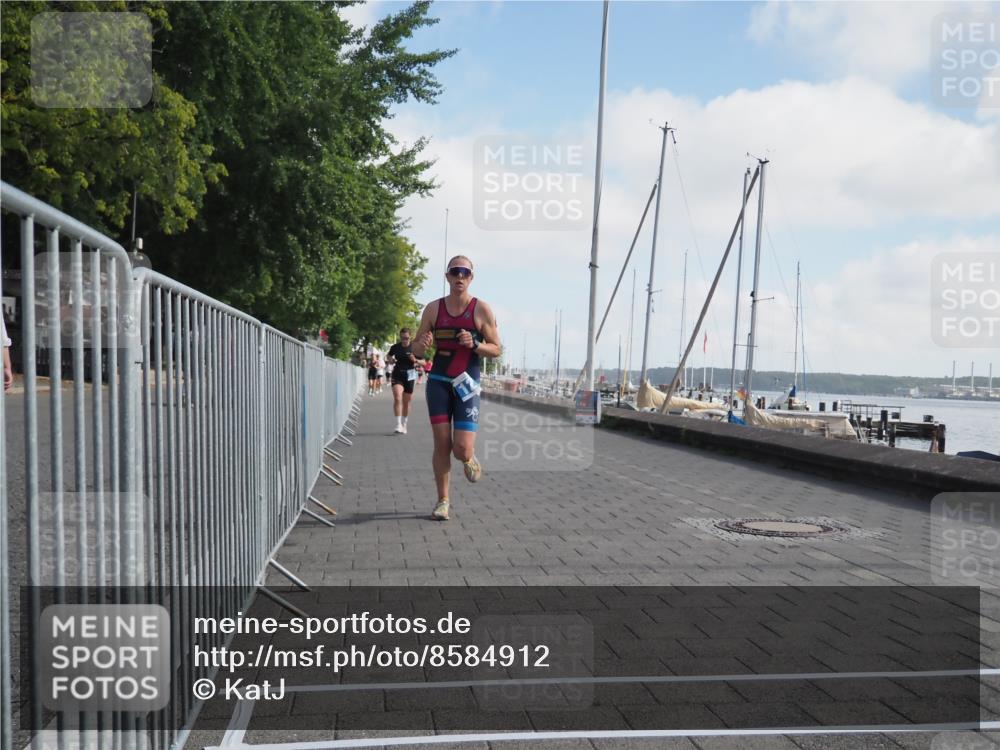 17.08.2025 - KN Förde Triathlon 2025 KatJ http://msf.ph/oto/8584912 17.08.2025 10:10:22 Laufen 121, 228 meine-sportfotos.de