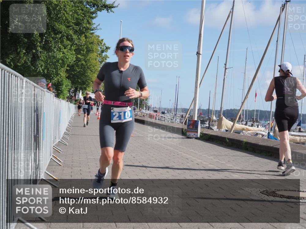 17.08.2025 - KN Förde Triathlon 2025 KatJ http://msf.ph/oto/8584932 17.08.2025 10:33:49 Laufen 190, 210 meine-sportfotos.de