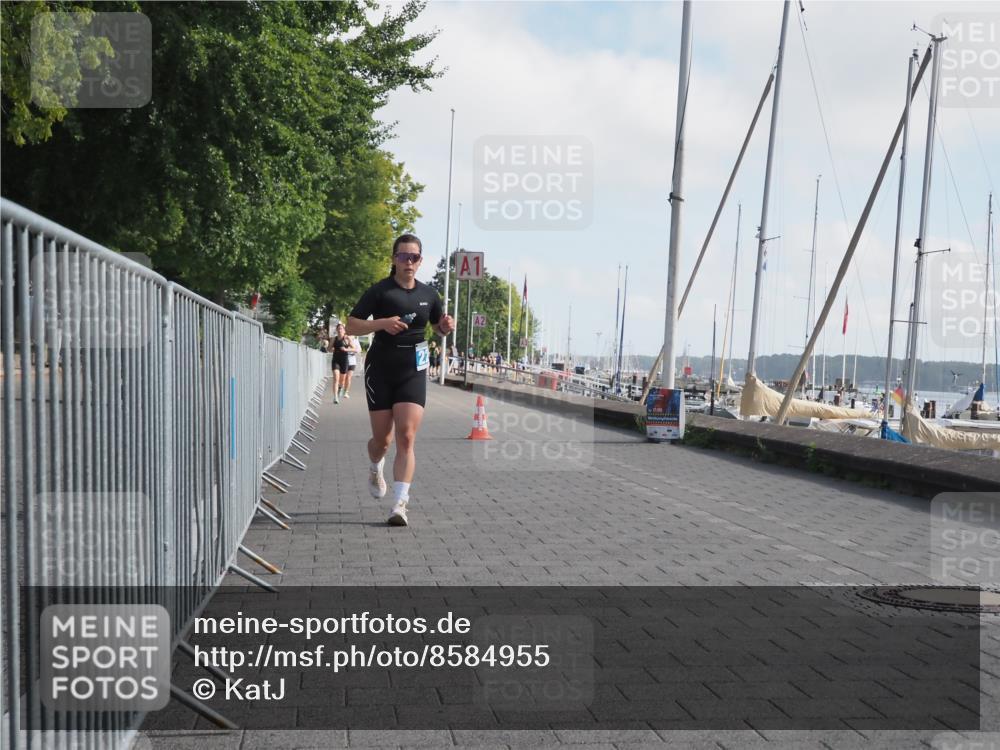 17.08.2025 - KN Förde Triathlon 2025 KatJ http://msf.ph/oto/8584955 17.08.2025 10:10:25 Laufen 121, 228 meine-sportfotos.de