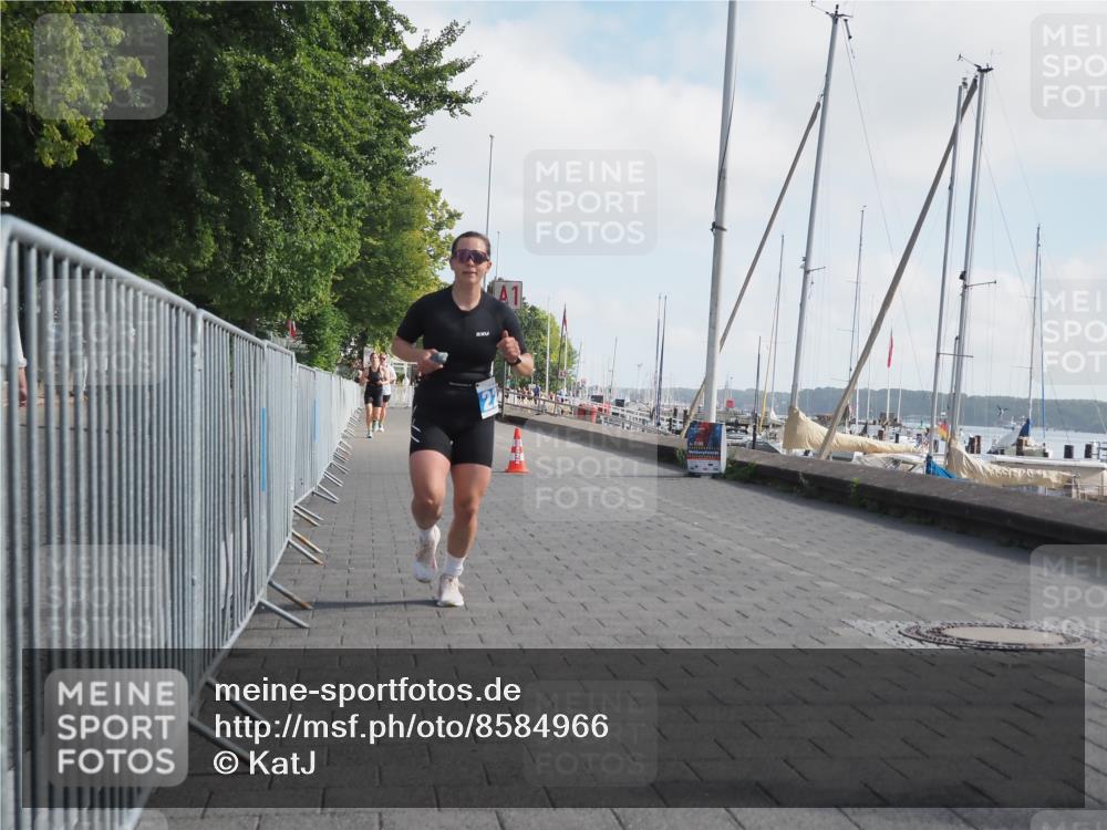 17.08.2025 - KN Förde Triathlon 2025 KatJ http://msf.ph/oto/8584966 17.08.2025 10:10:25 Laufen 121, 228 meine-sportfotos.de