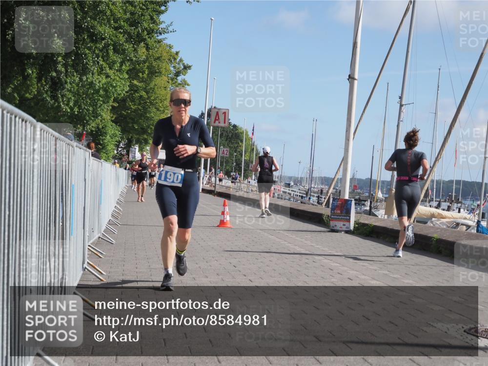 17.08.2025 - KN Förde Triathlon 2025 KatJ http://msf.ph/oto/8584981 17.08.2025 10:33:56 Laufen 190 meine-sportfotos.de