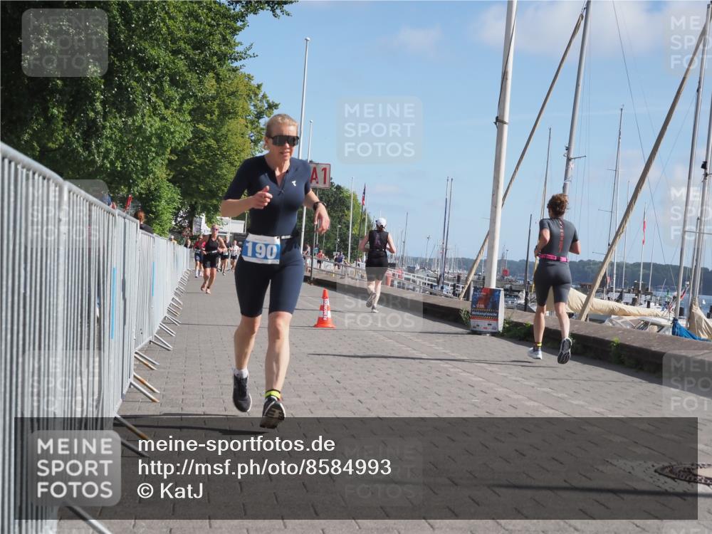 17.08.2025 - KN Förde Triathlon 2025 KatJ http://msf.ph/oto/8584993 17.08.2025 10:33:56 Laufen 190 meine-sportfotos.de