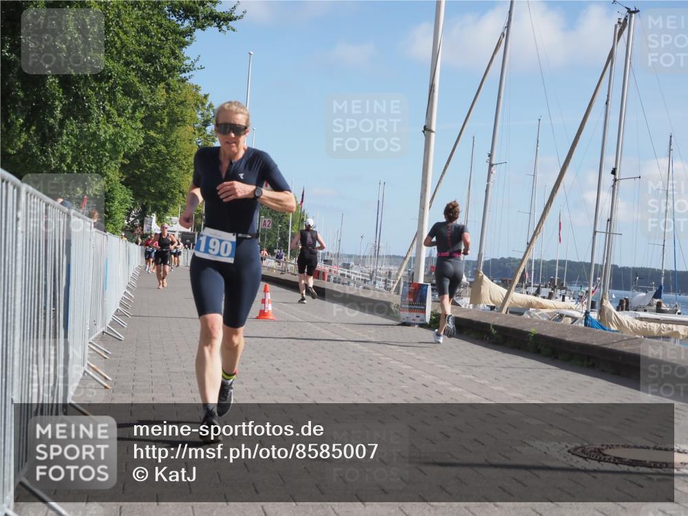 17.08.2025 - KN Förde Triathlon 2025 KatJ http://msf.ph/oto/8585007 17.08.2025 10:33:57 Laufen 183, 190 meine-sportfotos.de