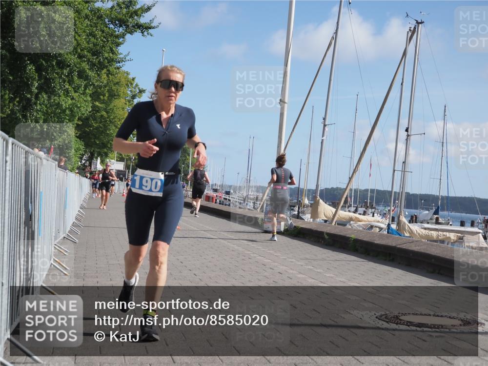 17.08.2025 - KN Förde Triathlon 2025 KatJ http://msf.ph/oto/8585020 17.08.2025 10:33:57 Laufen 183, 190 meine-sportfotos.de