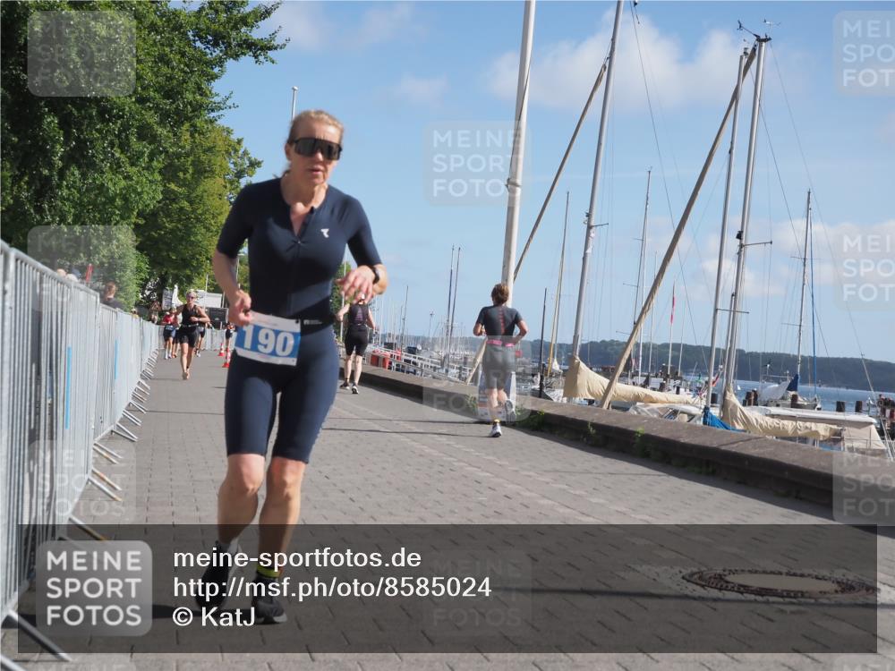 17.08.2025 - KN Förde Triathlon 2025 KatJ http://msf.ph/oto/8585024 17.08.2025 10:33:57 Laufen 183, 190 meine-sportfotos.de