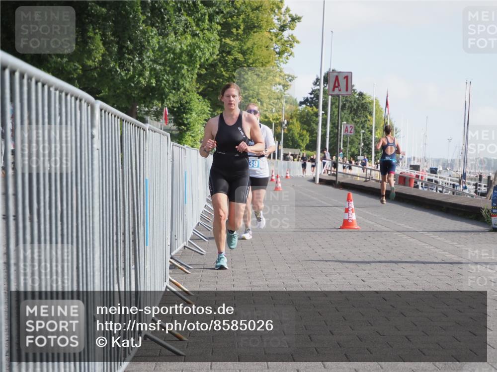 17.08.2025 - KN Förde Triathlon 2025 KatJ http://msf.ph/oto/8585026 17.08.2025 10:10:33 Laufen 110, 139, 185 meine-sportfotos.de