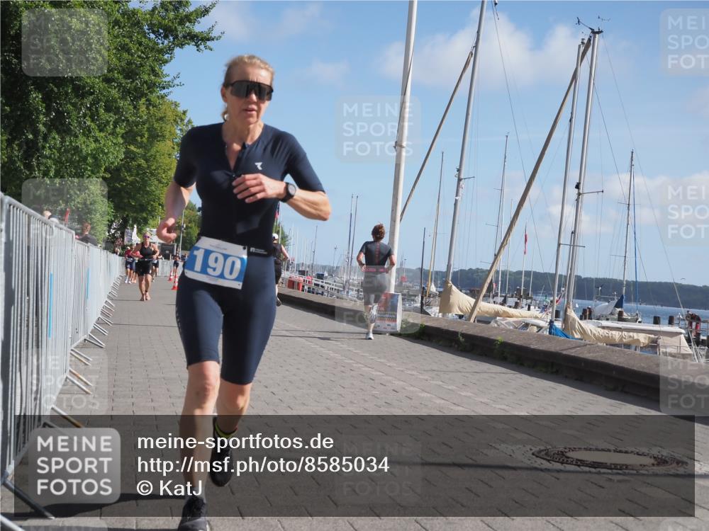 17.08.2025 - KN Förde Triathlon 2025 KatJ http://msf.ph/oto/8585034 17.08.2025 10:33:57 Laufen 183, 190 meine-sportfotos.de