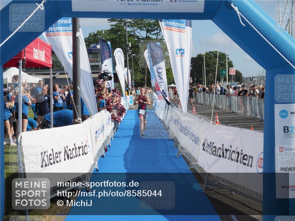 17.08.2025 - KN Förde Triathlon 2025 MichiJ http://msf.ph/oto/8585044 17.08.2025 10:14:58 Laufen 121 meine-sportfotos.de