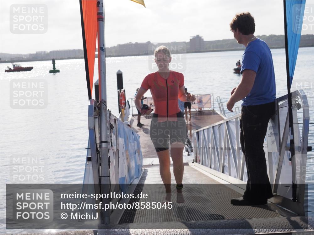 17.08.2025 - KN Förde Triathlon 2025 MichiJ http://msf.ph/oto/8585045 17.08.2025 09:23:21 Schwimmen 225, 237, 218, 225 meine-sportfotos.de