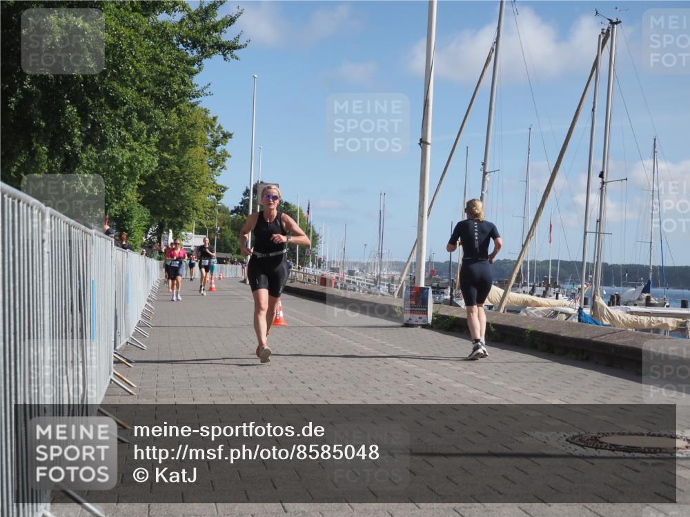 17.08.2025 - KN Förde Triathlon 2025 KatJ http://msf.ph/oto/8585048 17.08.2025 10:34:04 Laufen 183 meine-sportfotos.de