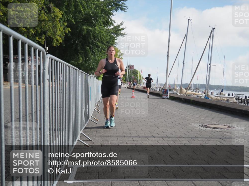 17.08.2025 - KN Förde Triathlon 2025 KatJ http://msf.ph/oto/8585066 17.08.2025 10:10:35 Laufen 110, 139, 185 meine-sportfotos.de