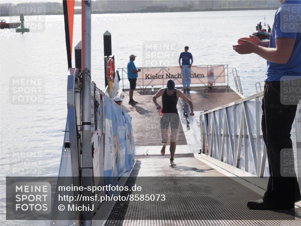 17.08.2025 - KN Förde Triathlon 2025 MichiJ http://msf.ph/oto/8585073 17.08.2025 09:23:25 Schwimmen 218, 225, 237, 218 meine-sportfotos.de