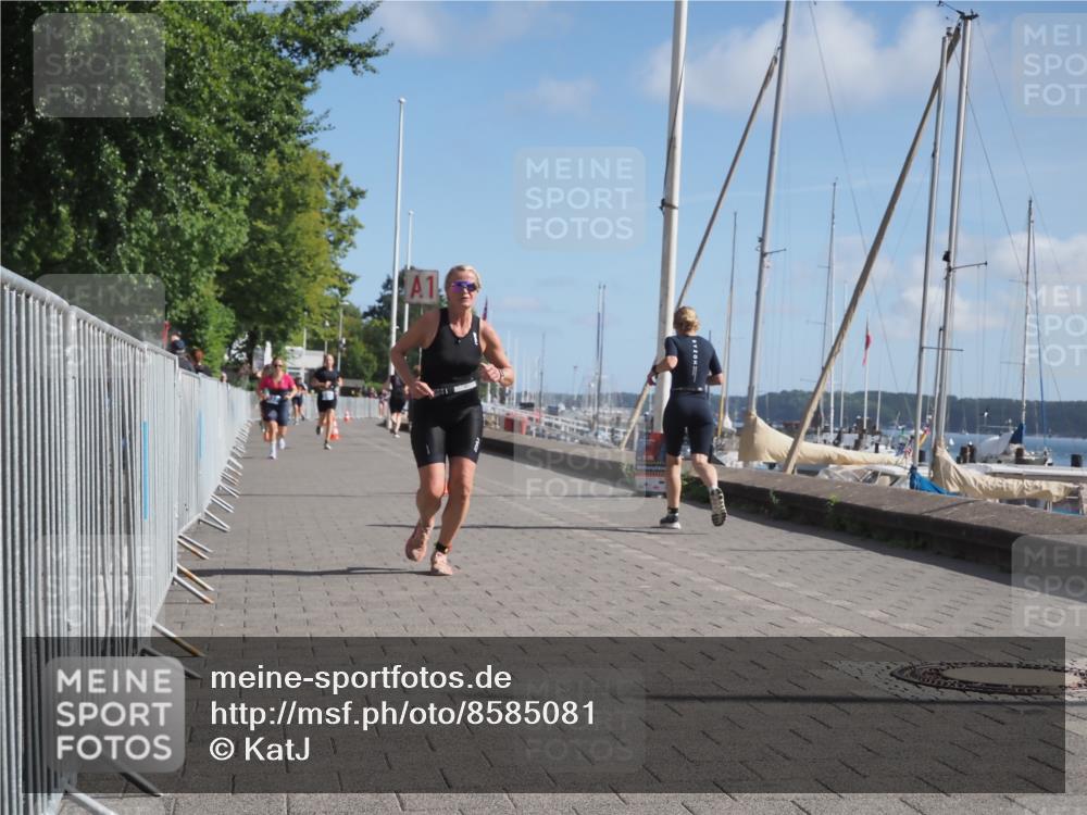 17.08.2025 - KN Förde Triathlon 2025 KatJ http://msf.ph/oto/8585081 17.08.2025 10:34:04 Laufen 183 meine-sportfotos.de
