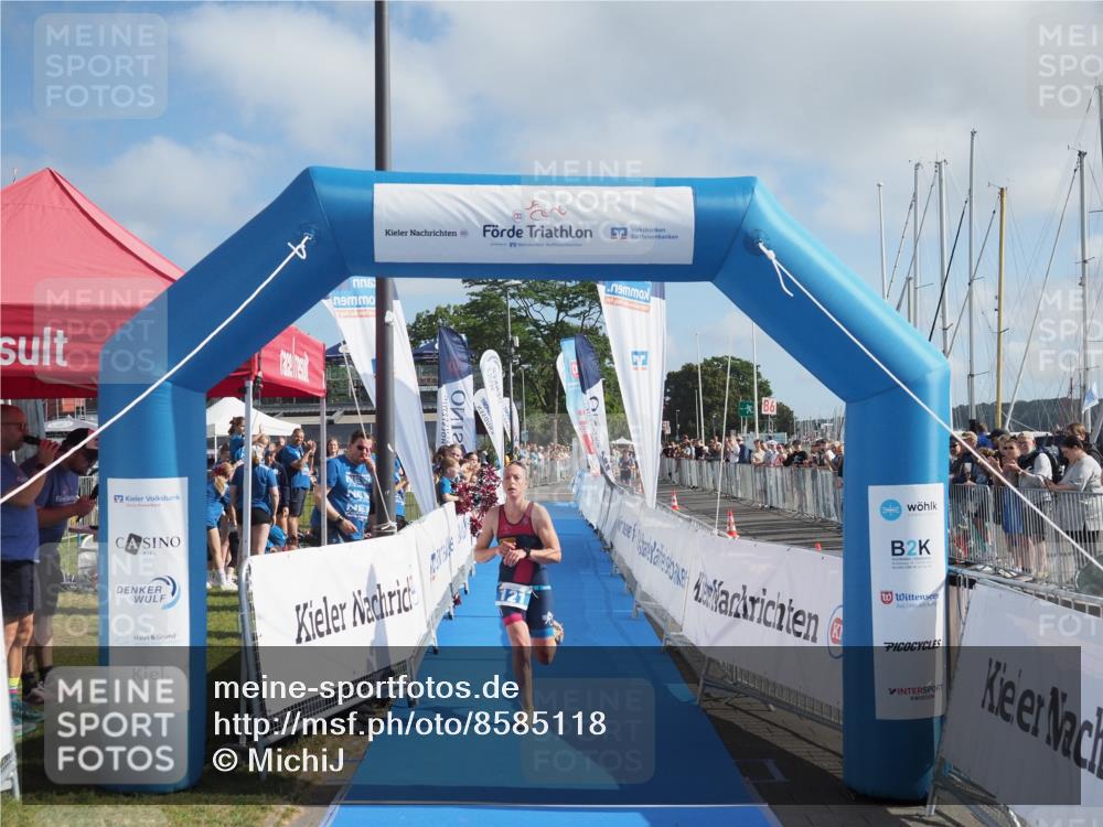 17.08.2025 - KN Förde Triathlon 2025 MichiJ http://msf.ph/oto/8585118 17.08.2025 10:15:01 Laufen 121 meine-sportfotos.de