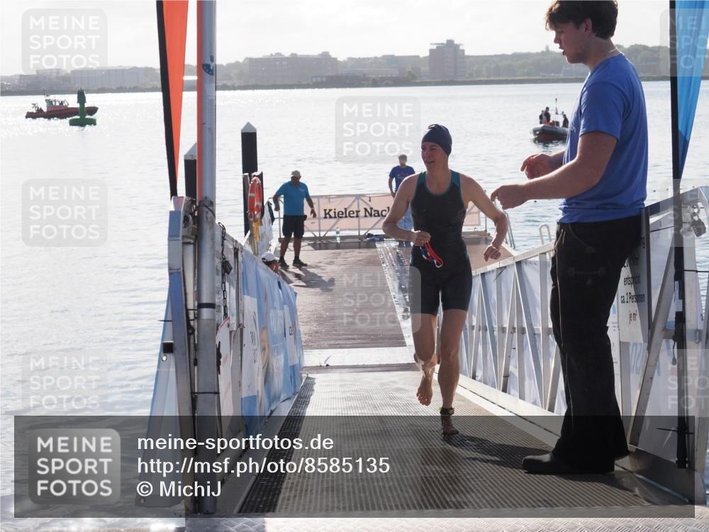 17.08.2025 - KN Förde Triathlon 2025 MichiJ http://msf.ph/oto/8585135 17.08.2025 09:23:28 Schwimmen 218, 225, 237, 218 meine-sportfotos.de