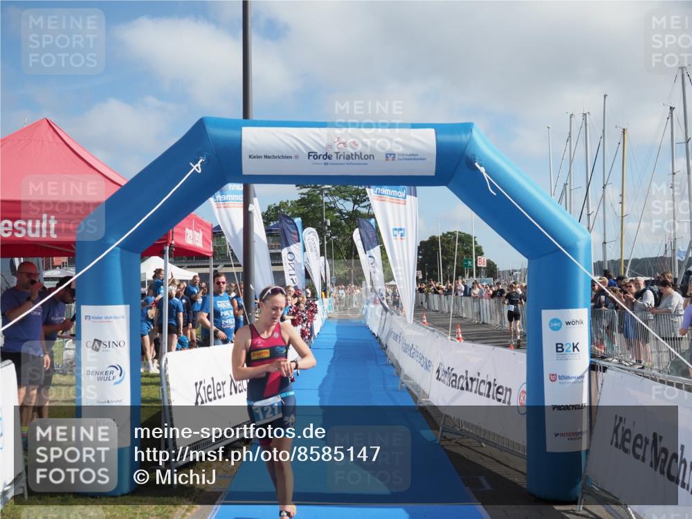 17.08.2025 - KN Förde Triathlon 2025 MichiJ http://msf.ph/oto/8585147 17.08.2025 10:15:02 Laufen 121 meine-sportfotos.de