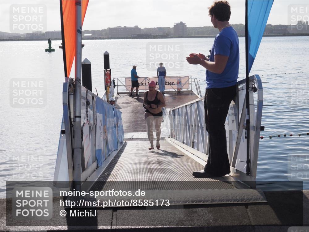 17.08.2025 - KN Förde Triathlon 2025 MichiJ http://msf.ph/oto/8585173 17.08.2025 09:24:01 Schwimmen 231, 231 meine-sportfotos.de