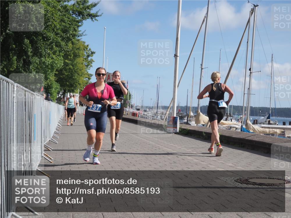 17.08.2025 - KN Förde Triathlon 2025 KatJ http://msf.ph/oto/8585193 17.08.2025 10:34:12 Laufen 137, 161, 244 meine-sportfotos.de