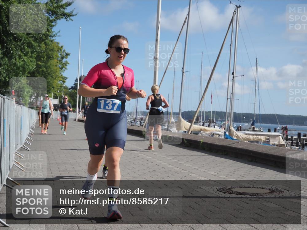 17.08.2025 - KN Förde Triathlon 2025 KatJ http://msf.ph/oto/8585217 17.08.2025 10:34:13 Laufen 137, 161, 244 meine-sportfotos.de