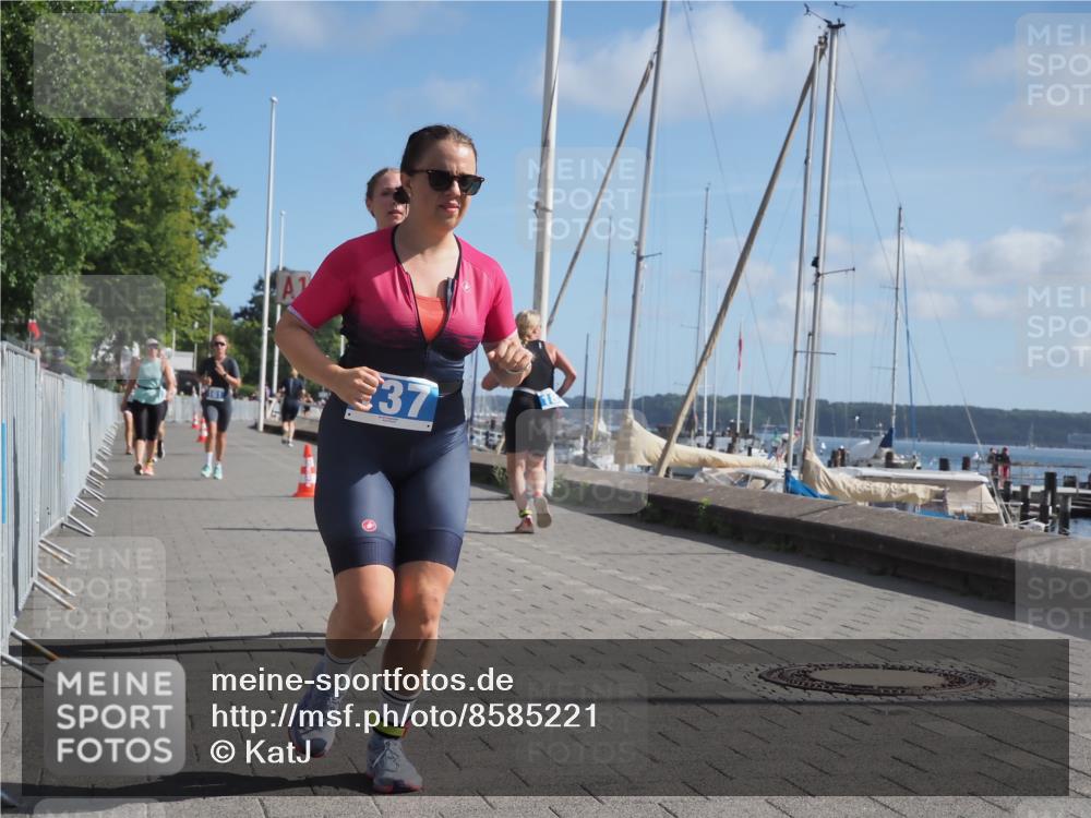 17.08.2025 - KN Förde Triathlon 2025 KatJ http://msf.ph/oto/8585221 17.08.2025 10:34:14 Laufen 137, 161, 244 meine-sportfotos.de