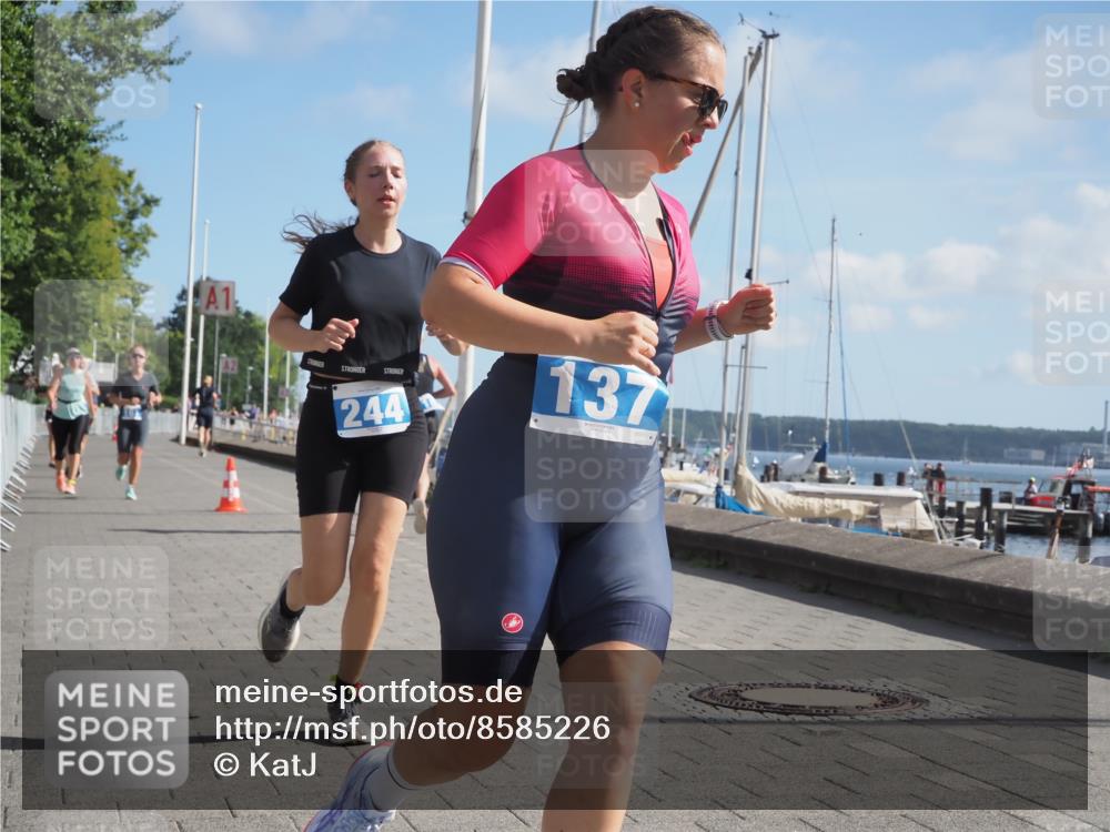 17.08.2025 - KN Förde Triathlon 2025 KatJ http://msf.ph/oto/8585226 17.08.2025 10:34:14 Laufen 137, 161, 244 meine-sportfotos.de