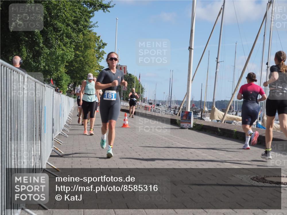 17.08.2025 - KN Förde Triathlon 2025 KatJ http://msf.ph/oto/8585316 17.08.2025 10:34:19 Laufen 118, 161, 199, 234, 249 meine-sportfotos.de