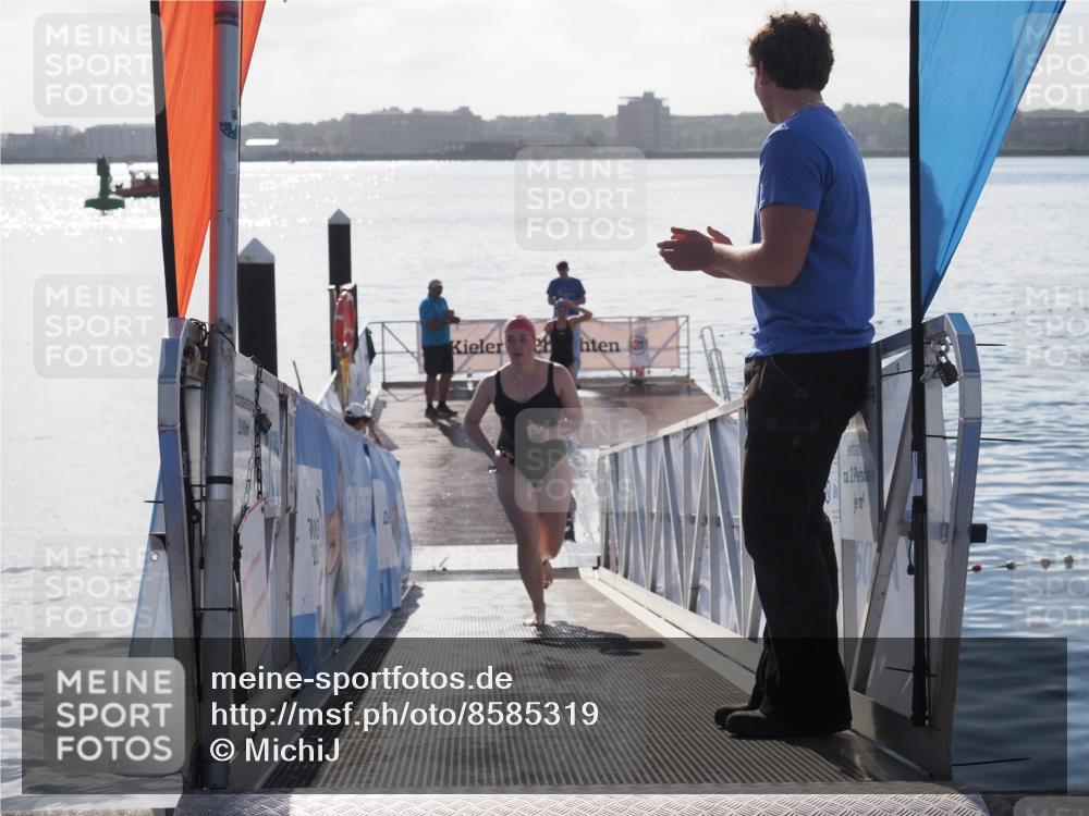 17.08.2025 - KN Förde Triathlon 2025 MichiJ http://msf.ph/oto/8585319 17.08.2025 09:24:35 Schwimmen 243, 118, 243 meine-sportfotos.de
