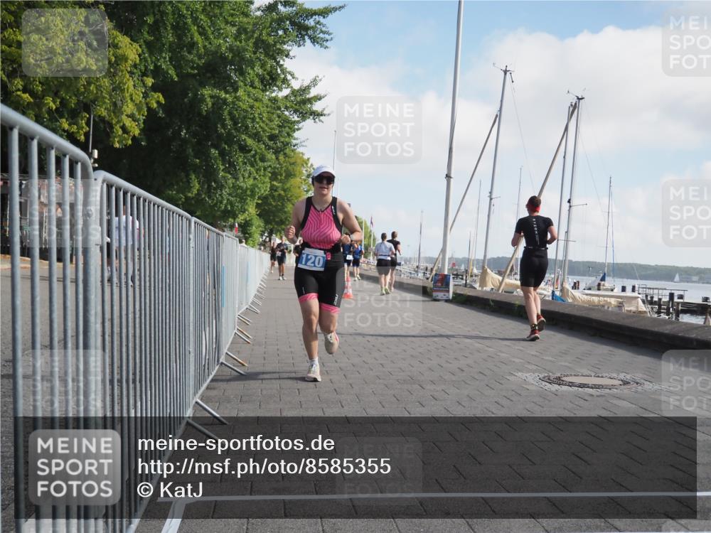 17.08.2025 - KN Förde Triathlon 2025 KatJ http://msf.ph/oto/8585355 17.08.2025 10:10:56 Laufen 120, 241 meine-sportfotos.de