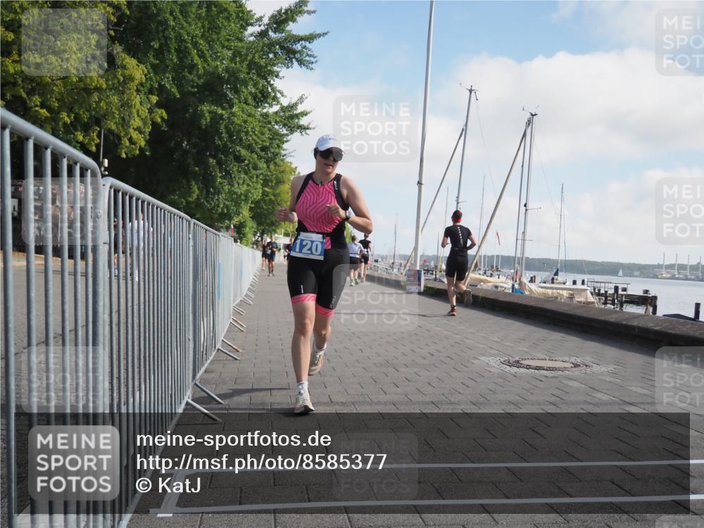 17.08.2025 - KN Förde Triathlon 2025 KatJ http://msf.ph/oto/8585377 17.08.2025 10:10:57 Laufen 120, 240, 241 meine-sportfotos.de