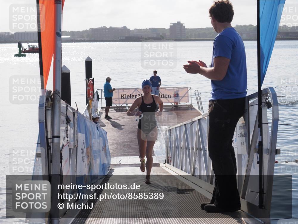 17.08.2025 - KN Förde Triathlon 2025 MichiJ http://msf.ph/oto/8585389 17.08.2025 09:24:40 Schwimmen 118, 243, 118 meine-sportfotos.de