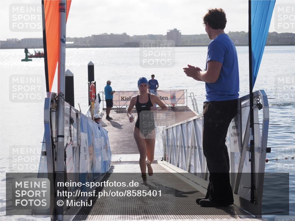 17.08.2025 - KN Förde Triathlon 2025 MichiJ http://msf.ph/oto/8585401 17.08.2025 09:24:40 Schwimmen 118, 243, 118 meine-sportfotos.de