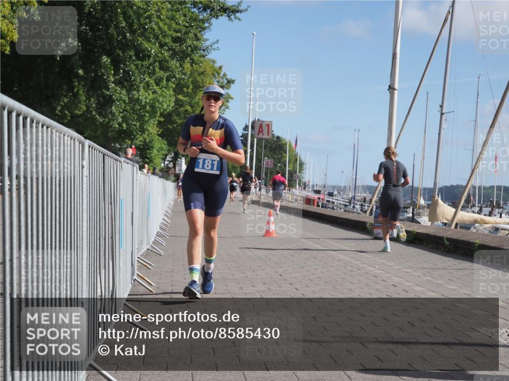 17.08.2025 - KN Förde Triathlon 2025 KatJ http://msf.ph/oto/8585430 17.08.2025 10:34:28 Laufen 118, 181, 199, 234, 249 meine-sportfotos.de